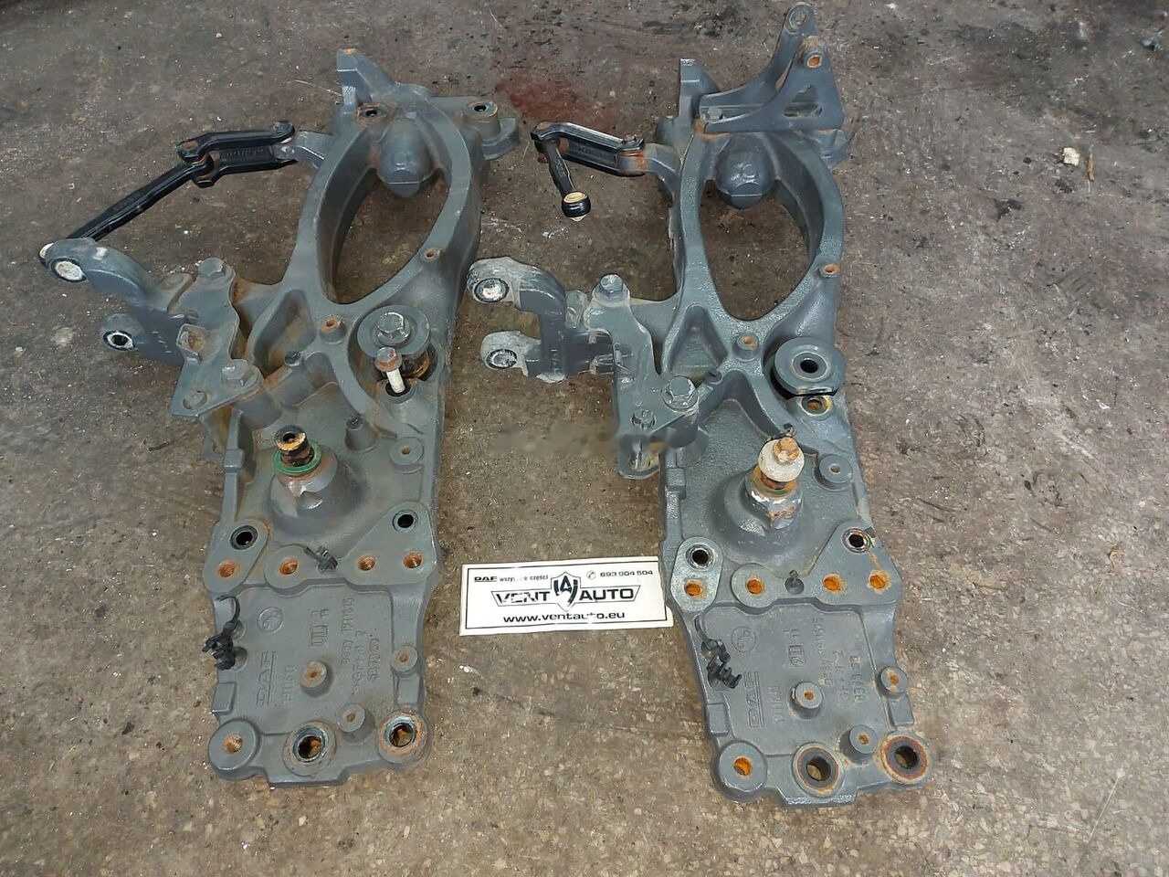 CHASSIS BRACKET DAF 1911615 DAF XF 106 truck - Pezullimi për Kamioni: foto 1 CHASSIS BRACKET DAF 1911615 DAF XF 106 truck - Pezullimi për Kamioni: foto 1