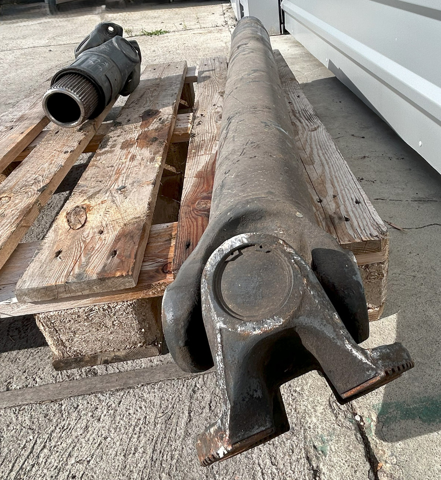 DAF CF EURO 6 440 DRIVE SHAFT LENGTH 1640 MM - Bosht kardanike: foto 3 DAF CF EURO 6 440 DRIVE SHAFT LENGTH 1640 MM - Bosht kardanike: foto 3