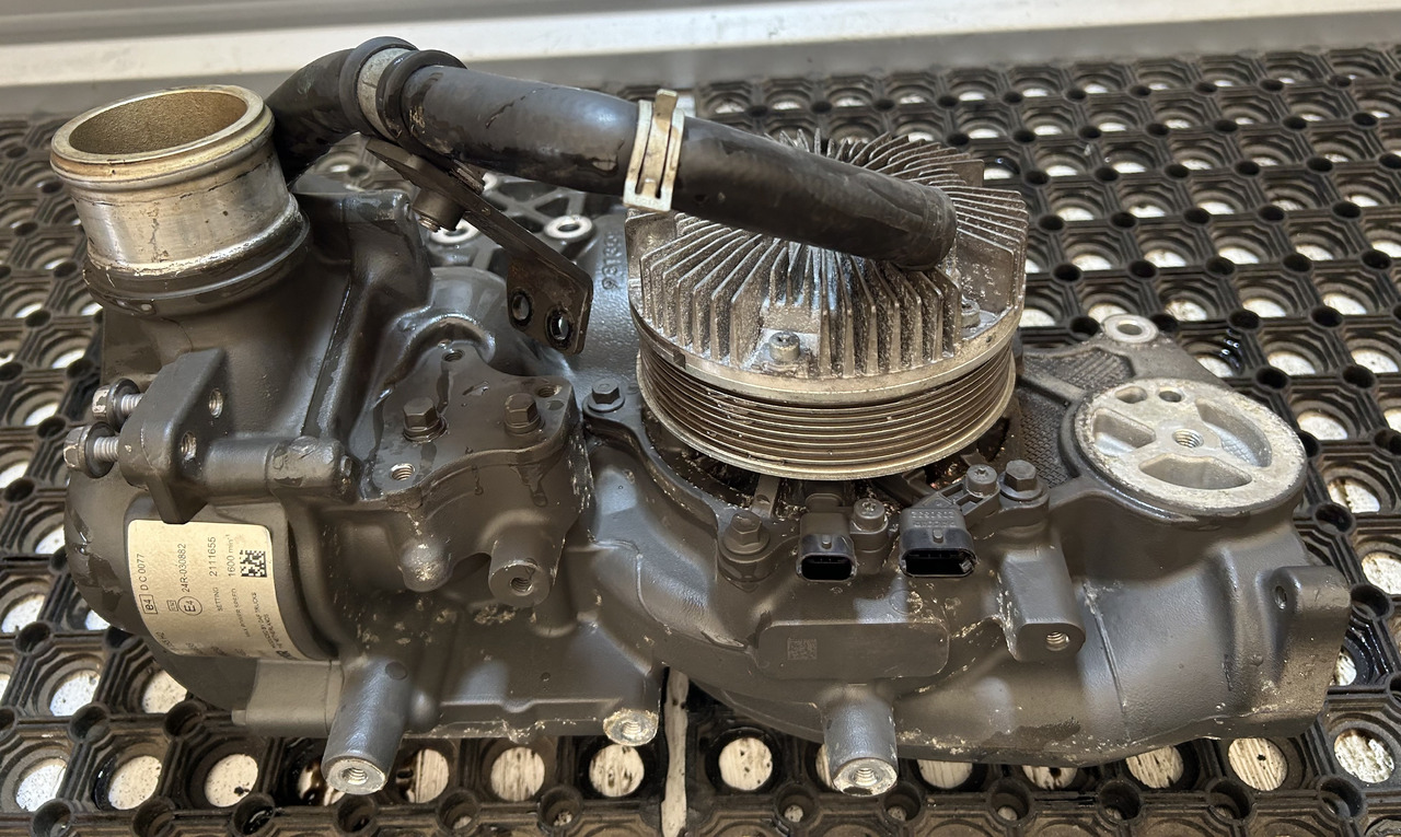 DAF DAF XF 106 480 COOLANT PUMP - Pompë ftohëse: foto 2 DAF DAF XF 106 480 COOLANT PUMP - Pompë ftohëse: foto 2