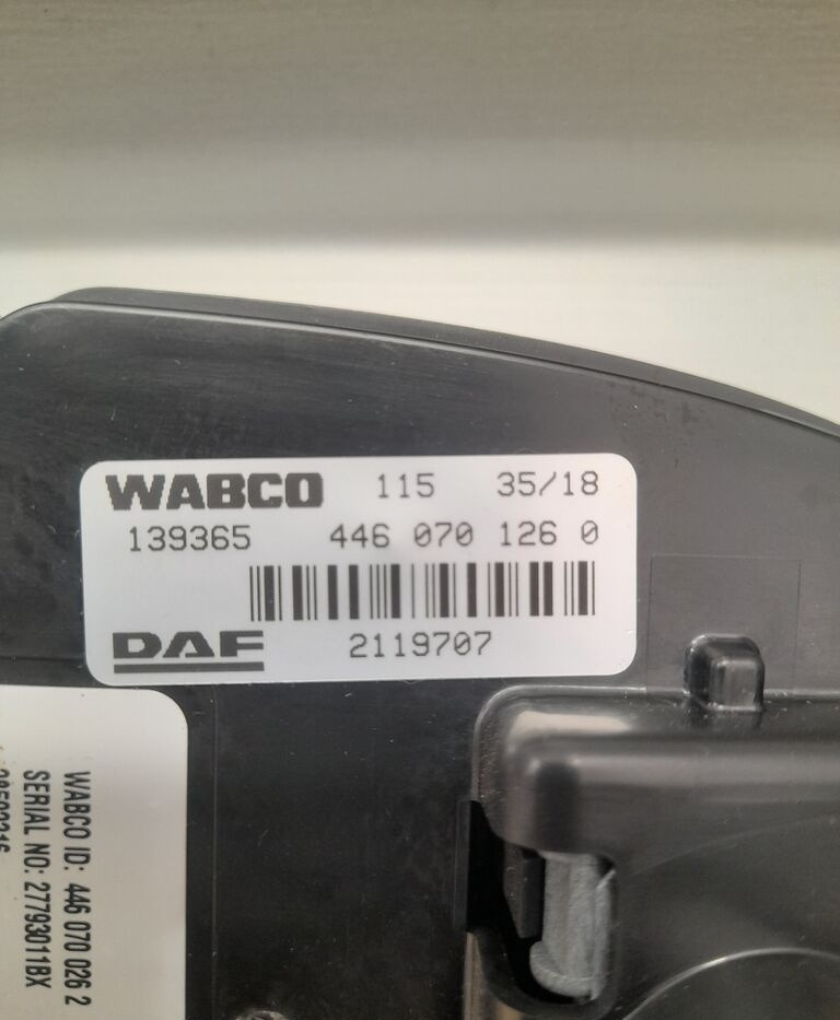 DAF XF 106 2119707 DAF XF 106 LIFT 2119707 truck - Kabina dhe interier për Kamioni: foto 3 DAF XF 106 2119707 DAF XF 106 LIFT 2119707 truck - Kabina dhe interier për Kamioni: foto 3