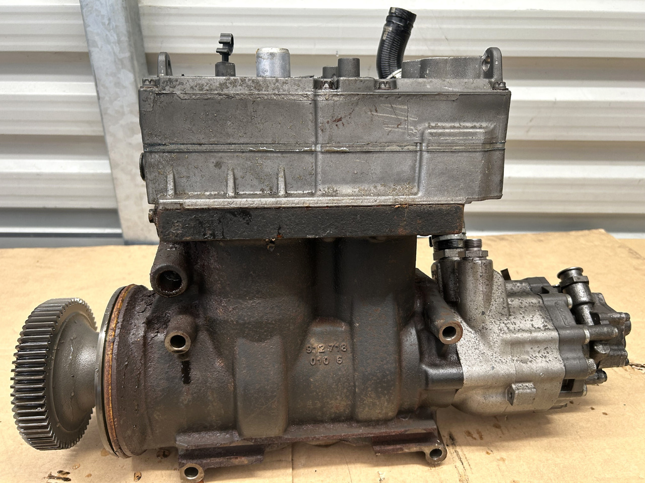 DAF XF 106 480 AIR COMPRESSOR + POWER STEERING PUMP + FUEL PUMP - Kompresori i ajrit të frenave: foto 1 DAF XF 106 480 AIR COMPRESSOR + POWER STEERING PUMP + FUEL PUMP - Kompresori i ajrit të frenave: foto 1