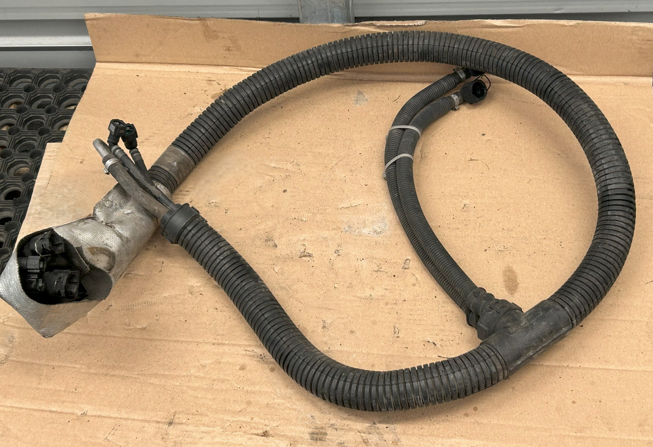 DAF XF 106 ADBLUE WIRING HARNESS - Sistemi i shkarkimit: foto 1 DAF XF 106 ADBLUE WIRING HARNESS - Sistemi i shkarkimit: foto 1