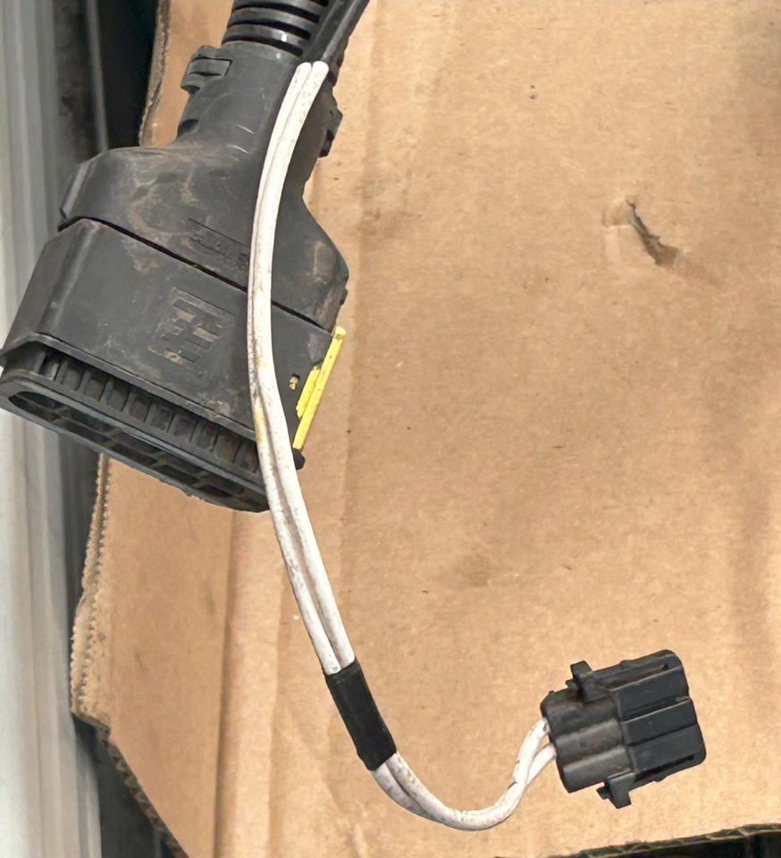 DAF XF 106 ELECTRICAL HARNESS - Kabllot/ Pajimet e telave: foto 3 DAF XF 106 ELECTRICAL HARNESS - Kabllot/ Pajimet e telave: foto 3