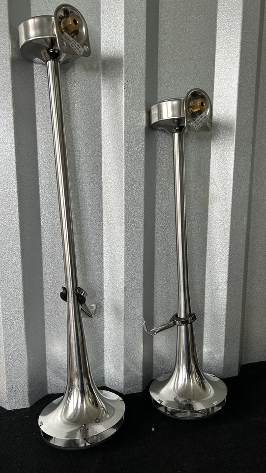 FIAMM 2 TRUMPETS, SHORT + LONG + ASSEMBLY KIT FIAMM, ORIGINAL FOR MERCEDES ACTROS MP5 - Pjesa universale: foto 5 FIAMM 2 TRUMPETS, SHORT + LONG + ASSEMBLY KIT FIAMM, ORIGINAL FOR MERCEDES ACTROS MP5 - Pjesa universale: foto 5