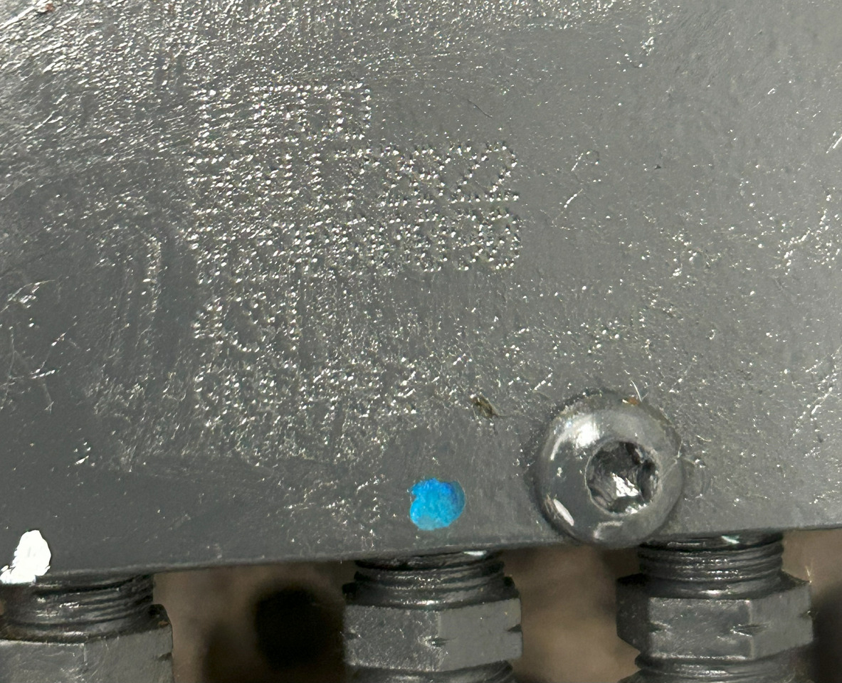 IVECO EUROCARGO 75E MLC CABIN LIFTING KIT - Cilindri hidraulik: foto 4 IVECO EUROCARGO 75E MLC CABIN LIFTING KIT - Cilindri hidraulik: foto 4