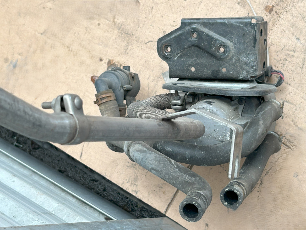 MERCEDES-BENZ Webasto TP50 ACTROS MP4 - Ngrohja/ Ventilimi për Kamioni: foto 3 MERCEDES-BENZ Webasto TP50 ACTROS MP4 - Ngrohja/ Ventilimi për Kamioni: foto 3