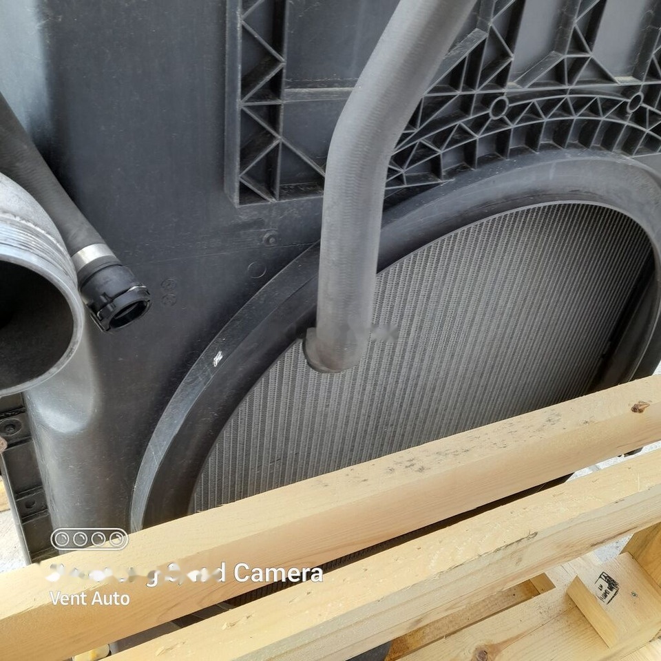 Mercedes-Benz ACTROS MP4 A9605000002 / A9605002501 Mercedes-Benz A9605000002 / A9605002501 - Radiator kondicioneri për Kamioni: foto 4 Mercedes-Benz ACTROS MP4 A9605000002 / A9605002501 Mercedes-Benz A9605000002 / A9605002501 - Radiator kondicioneri për Kamioni: foto 4
