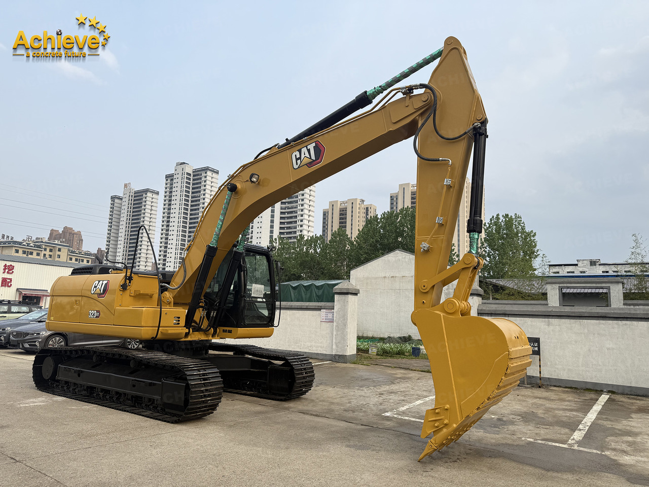 CATERPILLAR 2021 3100h 323GX Net Power - ISO 9249 123.7 kW Operating weight 21800 kg Maximum digging depth 6660 mm【ACHIEVE】 TOP CONDITION!!! - Ekskavator me zinxhirë: foto 1 CATERPILLAR 2021 3100h 323GX Net Power - ISO 9249 123.7 kW Operating weight 21800 kg Maximum digging depth 6660 mm【ACHIEVE】 TOP CONDITION!!! - Ekskavator me zinxhirë: foto 1