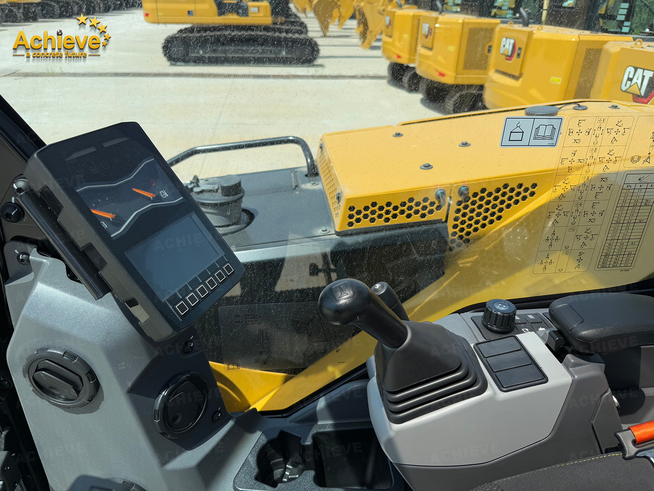 Ekskavator me zinxhirë CATERPILLAR CAT®2025 306.5 Mini Hydraulic Excavator UD 0.25 m³ 36.5/2400 kw/rpm C2.4T 105 L【ACHIEVE】 TOP CONDITION!!!: foto 10 Ekskavator me zinxhirë CATERPILLAR CAT®2025 306.5 Mini Hydraulic Excavator UD 0.25 m³ 36.5/2400 kw/rpm C2.4T 105 L【ACHIEVE】 TOP CONDITION!!!: foto 10