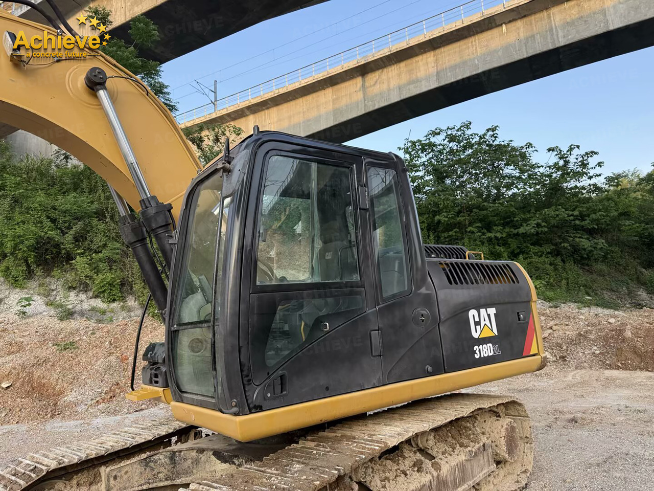 Caterpillar 318DL hydraulic excavator 0.72-0.8 m³ 91 kw/rpm 42.0-42.3 kN Cat® C4.2 【ACHIEVE】 TOP CONDITION!!! - Ekskavator me zinxhirë: foto 5 Caterpillar 318DL hydraulic excavator 0.72-0.8 m³ 91 kw/rpm 42.0-42.3 kN Cat® C4.2 【ACHIEVE】 TOP CONDITION!!! - Ekskavator me zinxhirë: foto 5