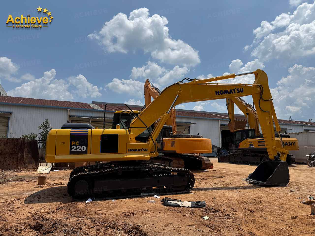Komatsu PC220-8 1m³ 22tons SAA6D107E-1 110KW 400L【ACHIEVE】 TOP CONDITION!!! - Ekskavator me zinxhirë: foto 2 Komatsu PC220-8 1m³ 22tons SAA6D107E-1 110KW 400L【ACHIEVE】 TOP CONDITION!!! - Ekskavator me zinxhirë: foto 2
