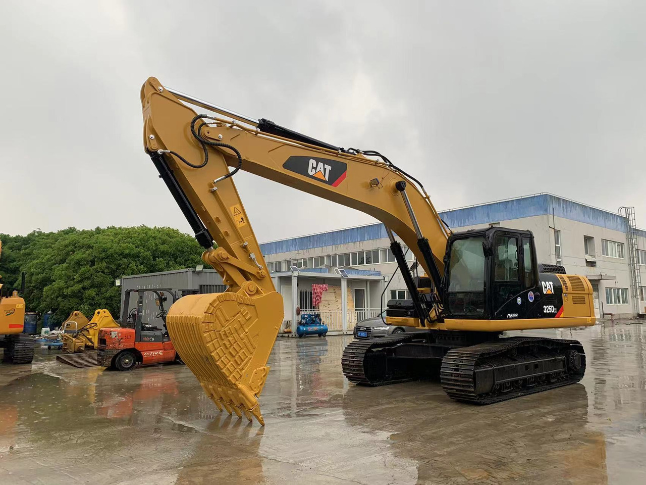 Caterpillar Construction Machine 25 ton Excavator CAT 325D, 325CL, 325BL - Ekskavator me zinxhirë: foto 5 Caterpillar Construction Machine 25 ton Excavator CAT 325D, 325CL, 325BL - Ekskavator me zinxhirë: foto 5