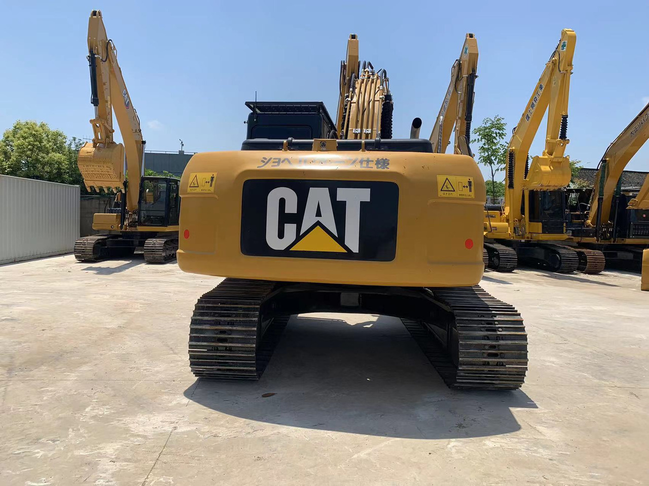 Caterpillar Excavator 320, 323 with Mechanical Engine Mitsubishi S6K - Ekskavator me zinxhirë: foto 5 Caterpillar Excavator 320, 323 with Mechanical Engine Mitsubishi S6K - Ekskavator me zinxhirë: foto 5