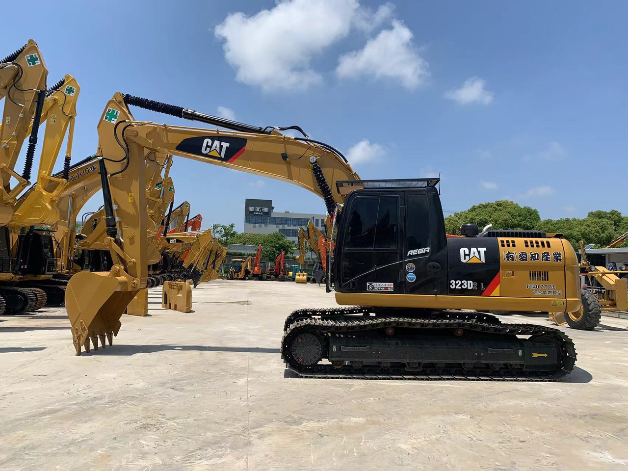 Caterpillar Excavator 320, 323 with Mechanical Engine Mitsubishi S6K - Ekskavator me zinxhirë: foto 2 Caterpillar Excavator 320, 323 with Mechanical Engine Mitsubishi S6K - Ekskavator me zinxhirë: foto 2