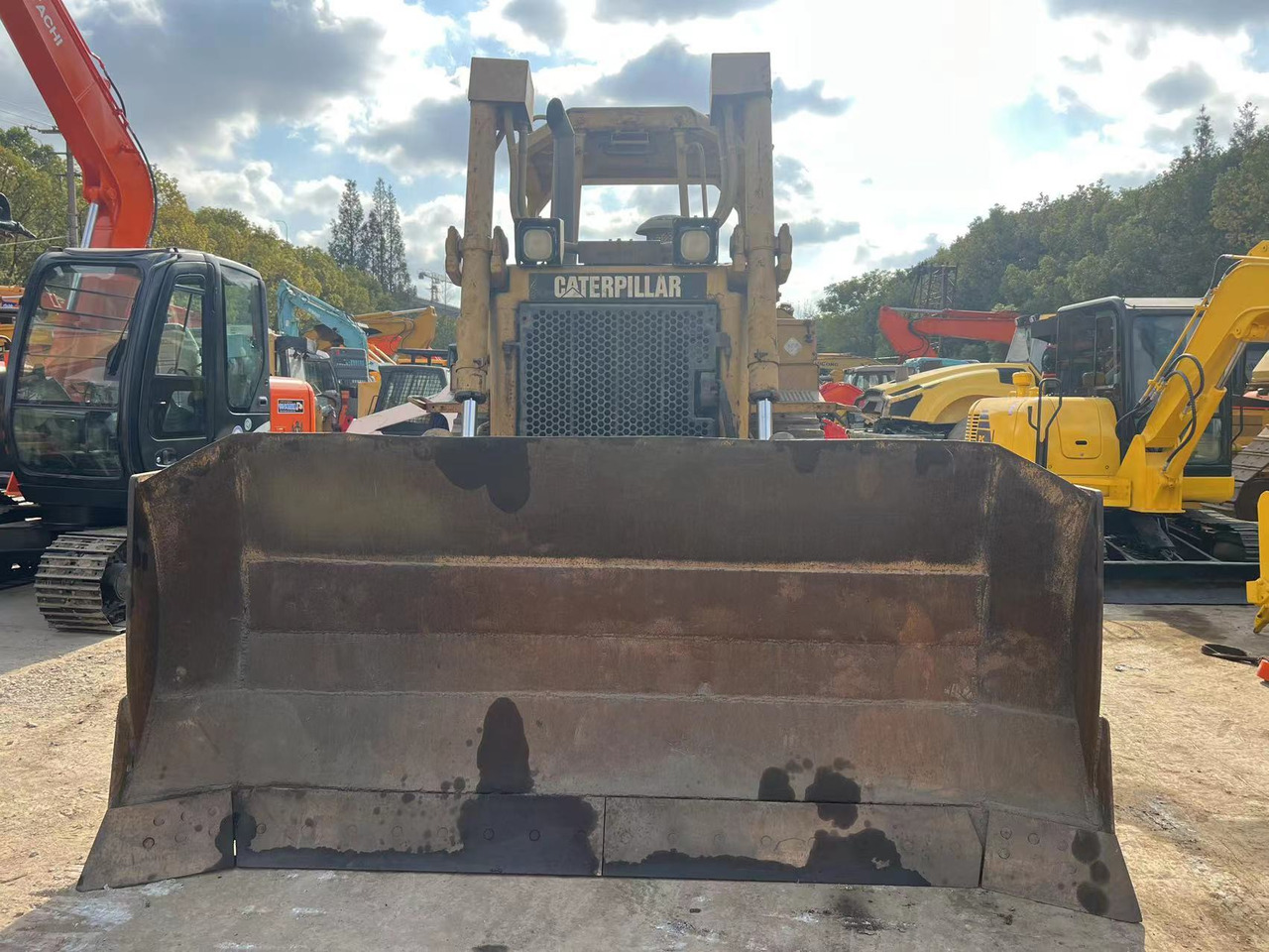 Caterpillar Original Condition CAT D6R bulldozer with Rippers - Buldozer: foto 3 Caterpillar Original Condition CAT D6R bulldozer with Rippers - Buldozer: foto 3