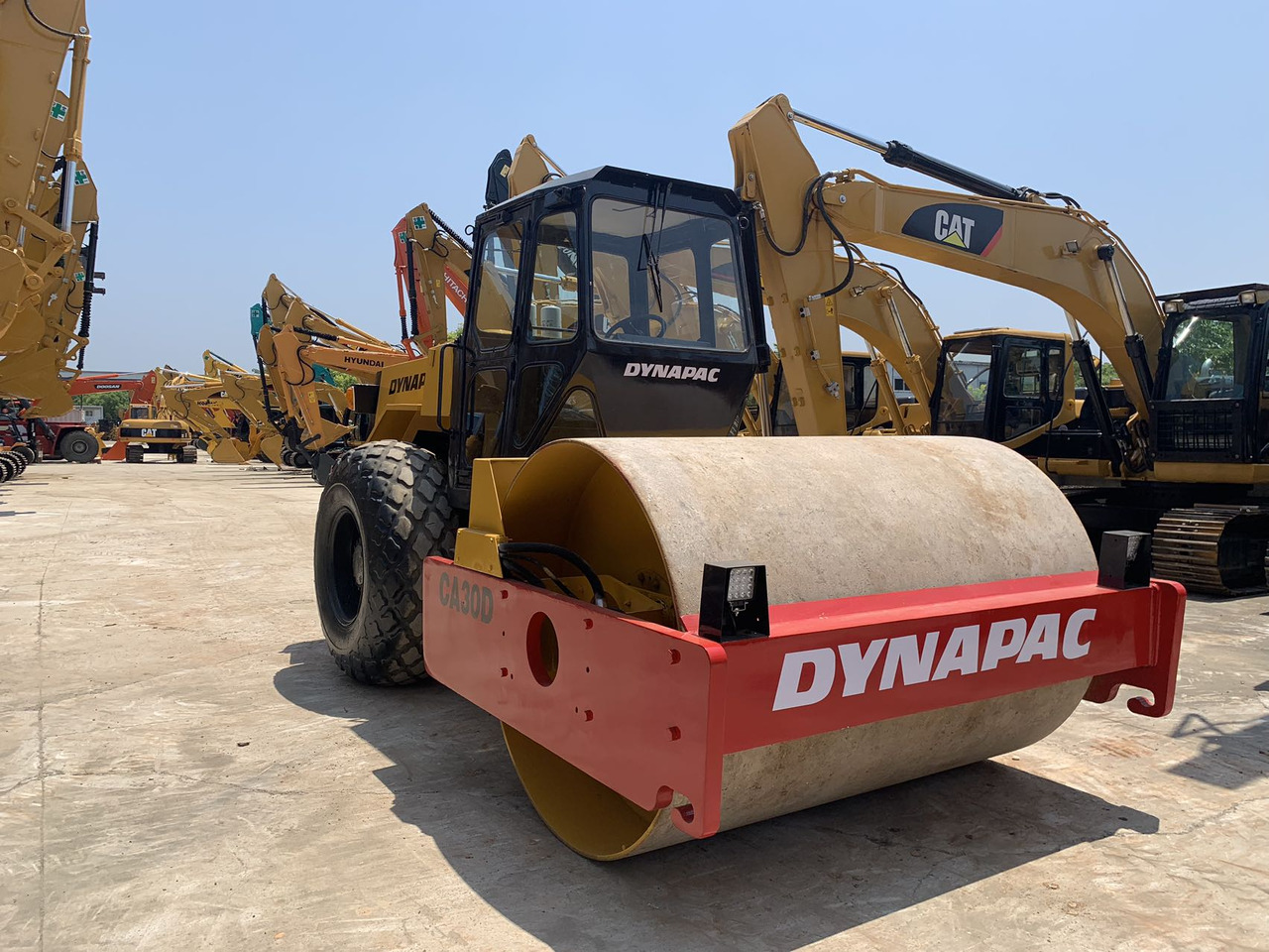 Dynapac CA30D Secondhand Vibratory Road Roller - Rul rrugësh: foto 2 Dynapac CA30D Secondhand Vibratory Road Roller - Rul rrugësh: foto 2