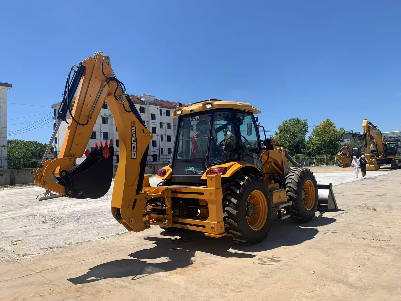 JCB Backhoe Loader 4CX, 4DX Good Price on Sale - Fadromë me shkarkim nga prapa: foto 4 JCB Backhoe Loader 4CX, 4DX Good Price on Sale - Fadromë me shkarkim nga prapa: foto 4