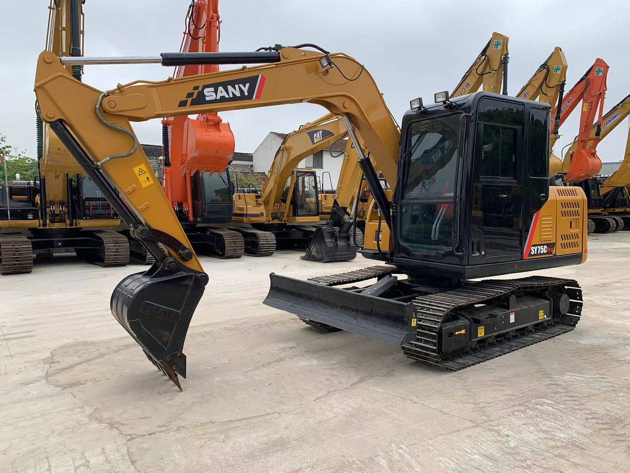 Sany Excavator SY75, SY60, SY55 Good Price Small Digger - Ekskavator me zinxhirë: foto 5 Sany Excavator SY75, SY60, SY55 Good Price Small Digger - Ekskavator me zinxhirë: foto 5