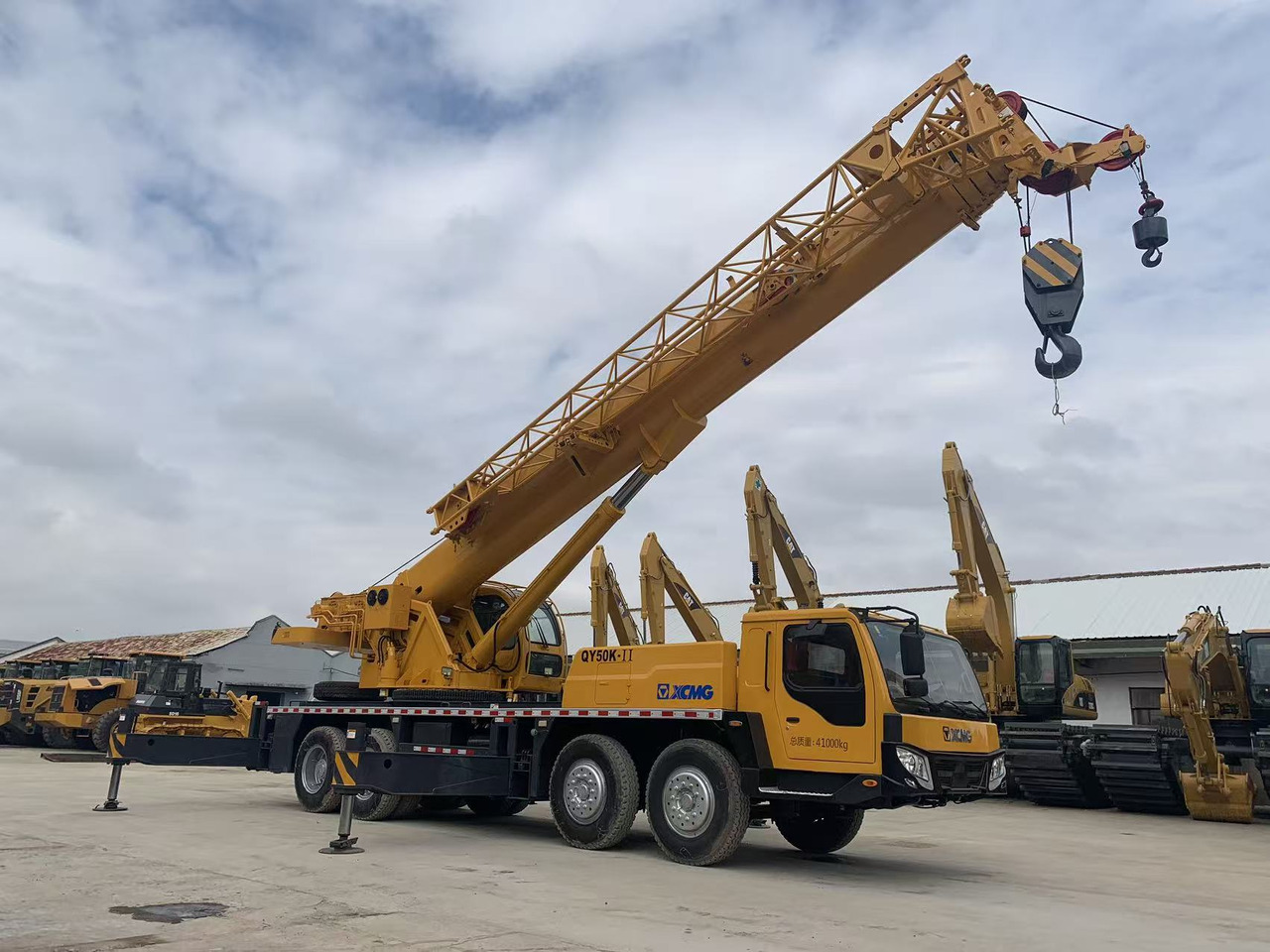 XCMG Truck Crane QY50K, QY65K, QY70K Good Price on Sale - Autovinç: foto 5 XCMG Truck Crane QY50K, QY65K, QY70K Good Price on Sale - Autovinç: foto 5