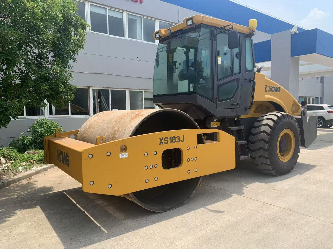 XCMG Vibratory Road roller XS183J Brand New Condition - Rul rrugësh: foto 4 XCMG Vibratory Road roller XS183J Brand New Condition - Rul rrugësh: foto 4