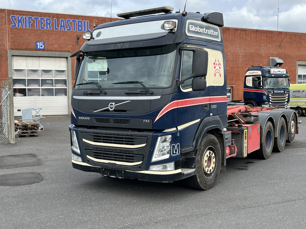 Volvo FM 500 8x4 - Kamion vetëngarkues: foto 1 Volvo FM 500 8x4 - Kamion vetëngarkues: foto 1