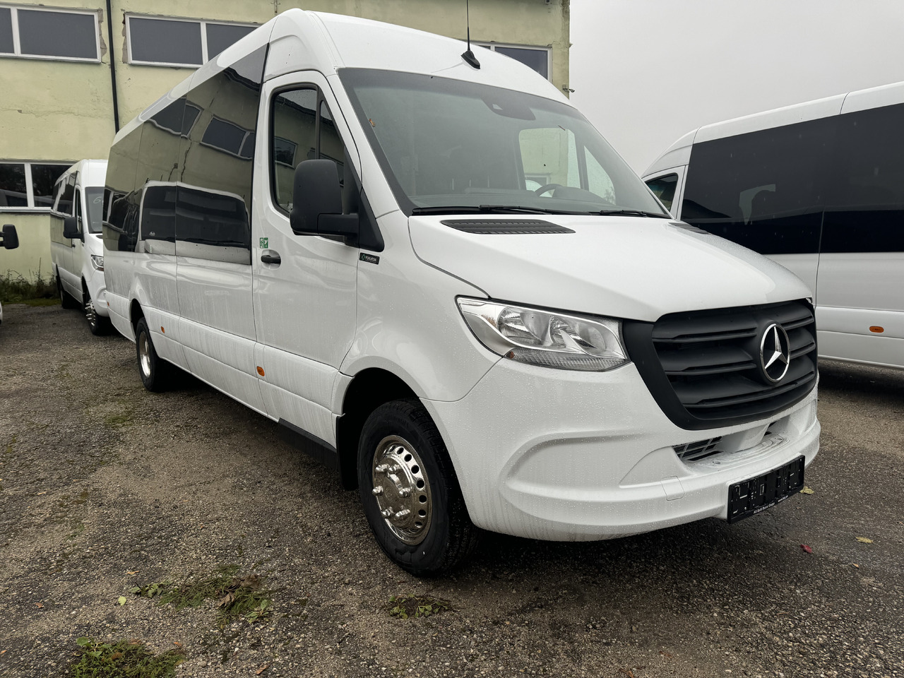 Mercedes-Benz Sprinter 517 - Minibus, Furgon pasagjerësh: foto 1 Mercedes-Benz Sprinter 517 - Minibus, Furgon pasagjerësh: foto 1