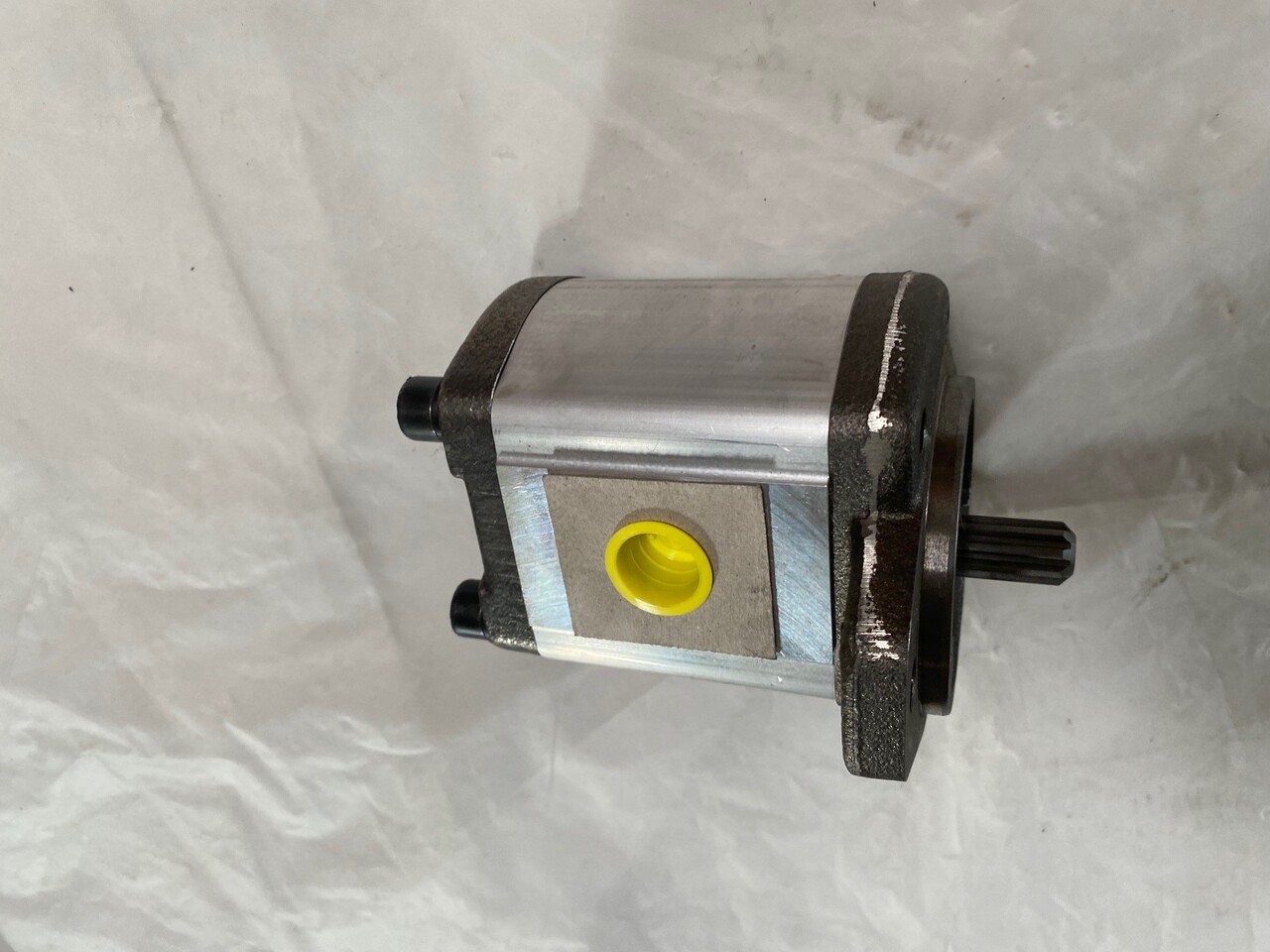 O&K Terex RH200 6050 Zahnradpumpe 3731622 1723947 471-5778 - Pjesë këmbimi: foto 2 O&K Terex RH200 6050 Zahnradpumpe 3731622 1723947 471-5778 - Pjesë këmbimi: foto 2