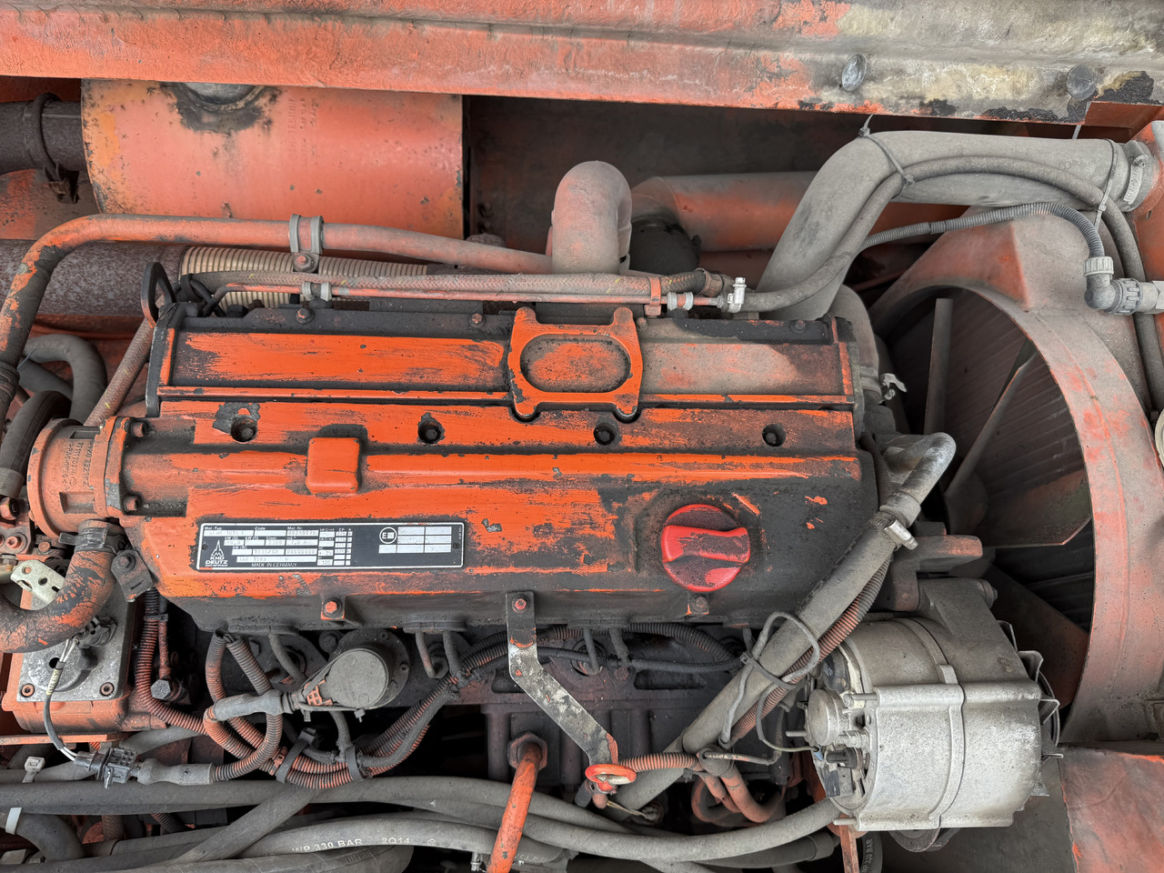 DEUTZ BF4M1013E - Motori për Ekskavator me goma: foto 2 DEUTZ BF4M1013E - Motori për Ekskavator me goma: foto 2