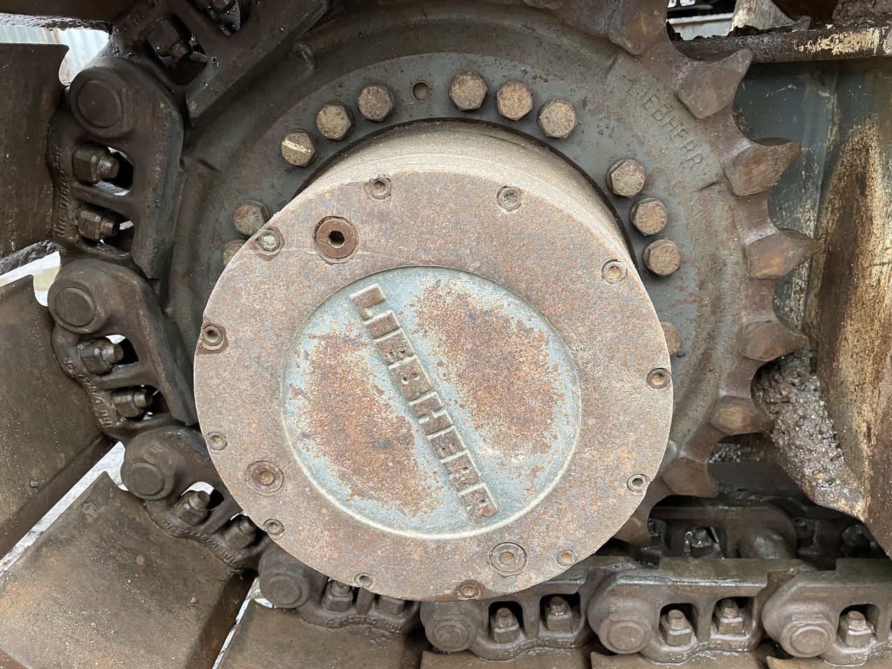 LIEBHERR R926 - Transmisioni përfundimtar për Ekskavator me zinxhirë: foto 1 LIEBHERR R926 - Transmisioni përfundimtar për Ekskavator me zinxhirë: foto 1