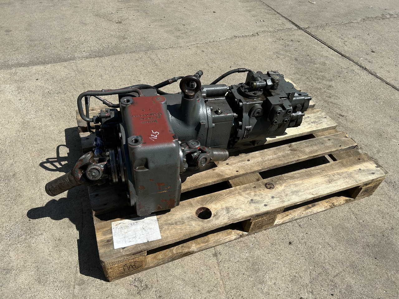 ZF 2HL 100, LIEBHERR 904B - Kutia e marsheve për Ekskavator: foto 1 ZF 2HL 100, LIEBHERR 904B - Kutia e marsheve për Ekskavator: foto 1