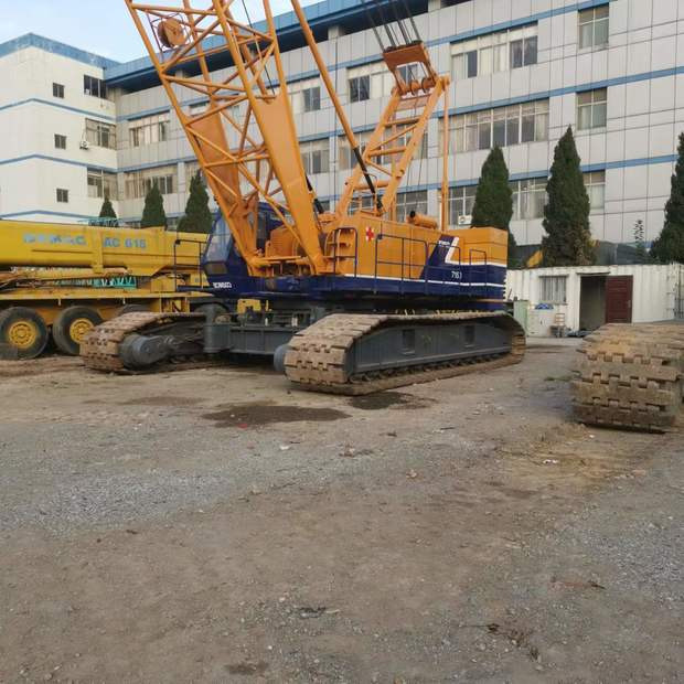 2005 KOBELCO 7150 - Vinç me zinxhir: foto 1 2005 KOBELCO 7150 - Vinç me zinxhir: foto 1