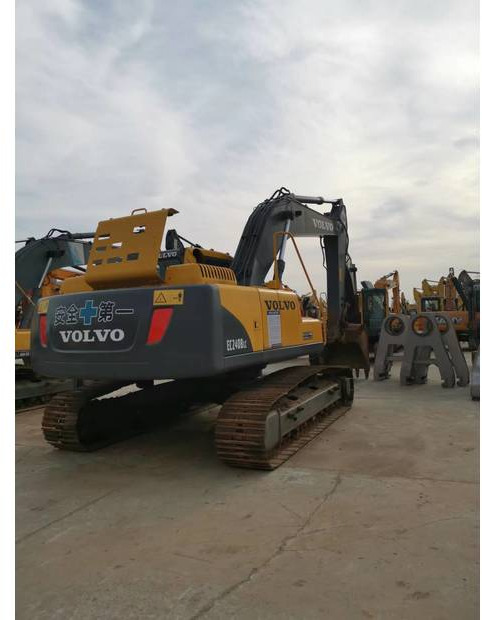 2016 Volvo EC240BLC - Ekskavator me zinxhirë: foto 1 2016 Volvo EC240BLC - Ekskavator me zinxhirë: foto 1