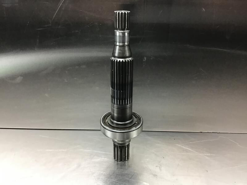 Liebherr A900 Li / A902 Li / R900 Li / R902 Li - Boshti i transmisionit: foto 1 Liebherr A900 Li / A902 Li / R900 Li / R902 Li - Boshti i transmisionit: foto 1