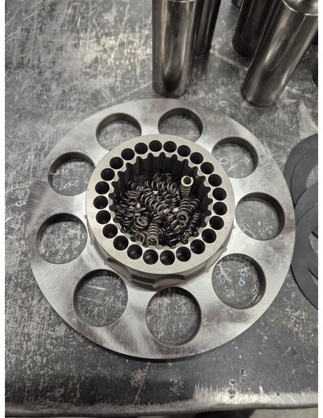 Liebherr A944C Li / A944B Li / R944C Li - Sistemi hidraulik: foto 2 Liebherr A944C Li / A944B Li / R944C Li - Sistemi hidraulik: foto 2