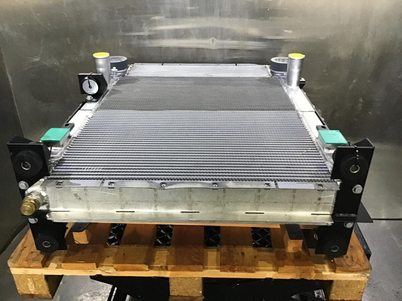 Liebherr Combined Radiator - Radiatori: foto 1 Liebherr Combined Radiator - Radiatori: foto 1