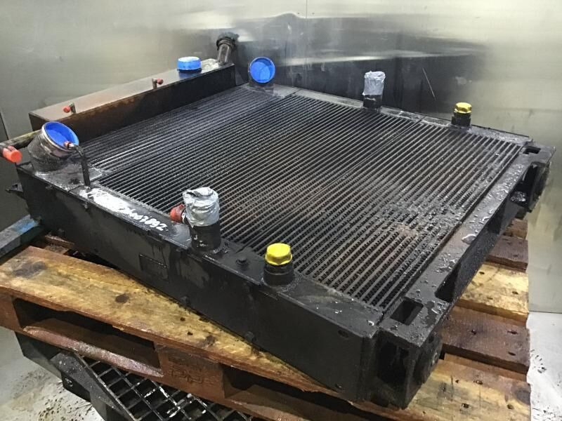 Liebherr Combined Radiator - Radiatori: foto 1 Liebherr Combined Radiator - Radiatori: foto 1