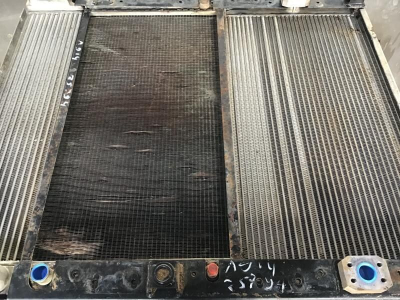 Liebherr Combined Radiator - Radiatori: foto 2 Liebherr Combined Radiator - Radiatori: foto 2