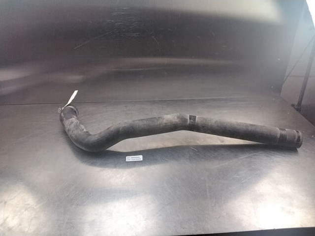 Liebherr Cooling Water Hose - Sistemi i ftohjes: foto 1 Liebherr Cooling Water Hose - Sistemi i ftohjes: foto 1