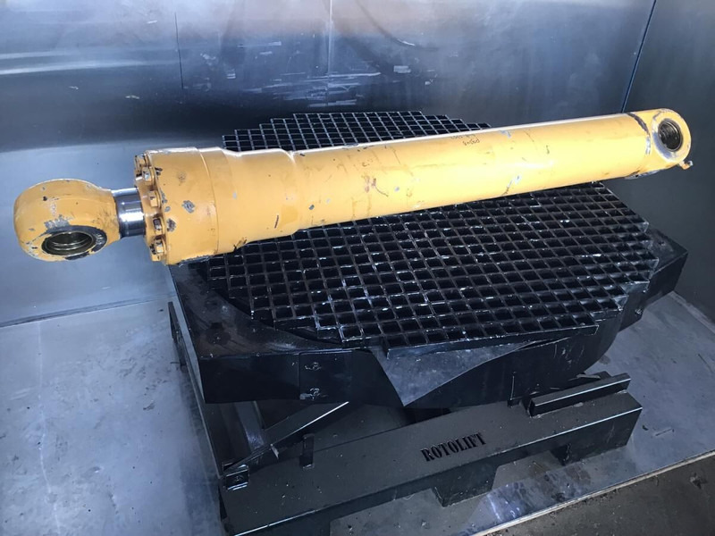 Liebherr Cylinder - Cilindri hidraulik: foto 1 Liebherr Cylinder - Cilindri hidraulik: foto 1