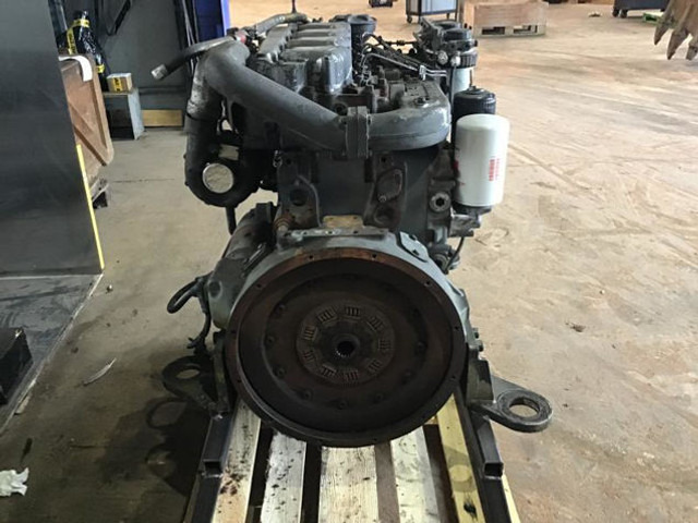 Liebherr D924TE A1 100 KW - Motori: foto 4 Liebherr D924TE A1 100 KW - Motori: foto 4