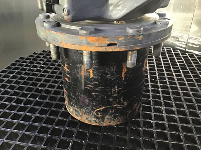 Liebherr Final Drive - Pezullimi: foto 1 Liebherr Final Drive - Pezullimi: foto 1