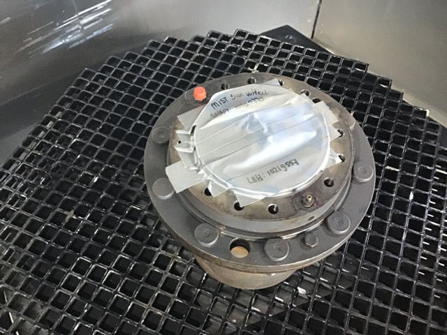 Liebherr Final Drive - Pezullimi: foto 2 Liebherr Final Drive - Pezullimi: foto 2