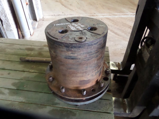 Liebherr Final Drive - Pezullimi: foto 1 Liebherr Final Drive - Pezullimi: foto 1