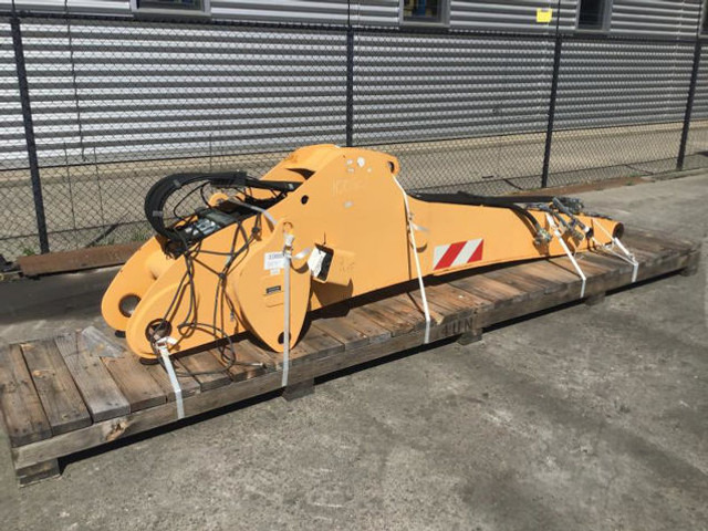 Liebherr Industrial Stick - Trupi dhe të jashtme: foto 2 Liebherr Industrial Stick - Trupi dhe të jashtme: foto 2