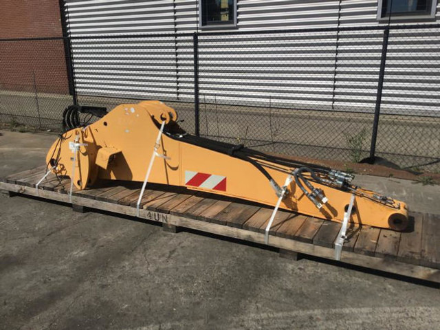 Liebherr Industrial Stick - Trupi dhe të jashtme: foto 1 Liebherr Industrial Stick - Trupi dhe të jashtme: foto 1