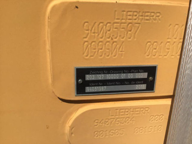 Liebherr Industrial Stick - Trupi dhe të jashtme: foto 3 Liebherr Industrial Stick - Trupi dhe të jashtme: foto 3