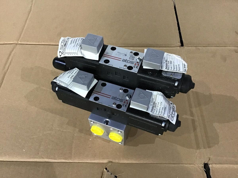 Liebherr Messet - Paneli i aparateve: foto 3 Liebherr Messet - Paneli i aparateve: foto 3