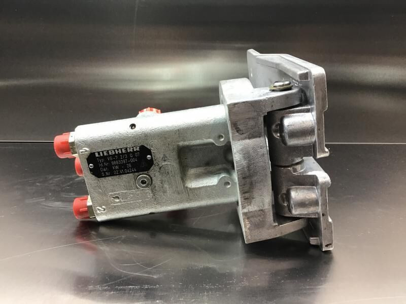 Liebherr Pilot Control Unit - Pedali: foto 3 Liebherr Pilot Control Unit - Pedali: foto 3