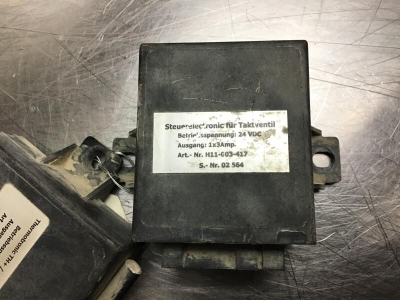 Liebherr R914B / R904 / A904 Li / A900C Li / A900B Li / A924B Li / A924 li / A914 Li / A934 Li / A934B Li / A944B Li / A914B Li / R924 B - Sistemi elektrik: foto 3 Liebherr R914B / R904 / A904 Li / A900C Li / A900B Li / A924B Li / A924 li / A914 Li / A934 Li / A934B Li / A944B Li / A914B Li / R924 B - Sistemi elektrik: foto 3