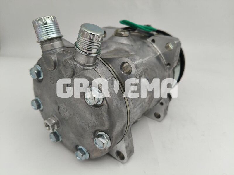 Liebherr R922 / R926 COMP / R926 K-LC / R922 Li - Kompresor A/C: foto 3 Liebherr R922 / R926 COMP / R926 K-LC / R922 Li - Kompresor A/C: foto 3